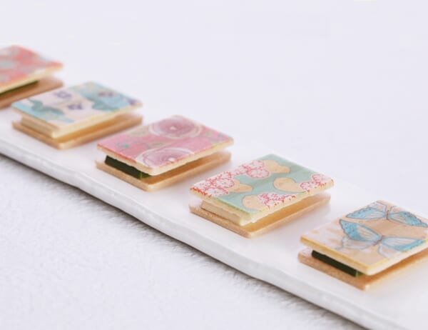 ネットで話題になった映えるチョコ最中「心よせ 結」が2022年も販売決定