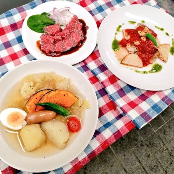 崎陽丸の船内メニュー（崎陽丸司厨長さん提供）