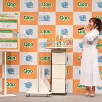 パネル形式で仰天エピソードを披露