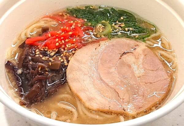 かっぱ寿司と博多だるまがコラボ　王道の「博多とんこつラーメン」を食べてきた