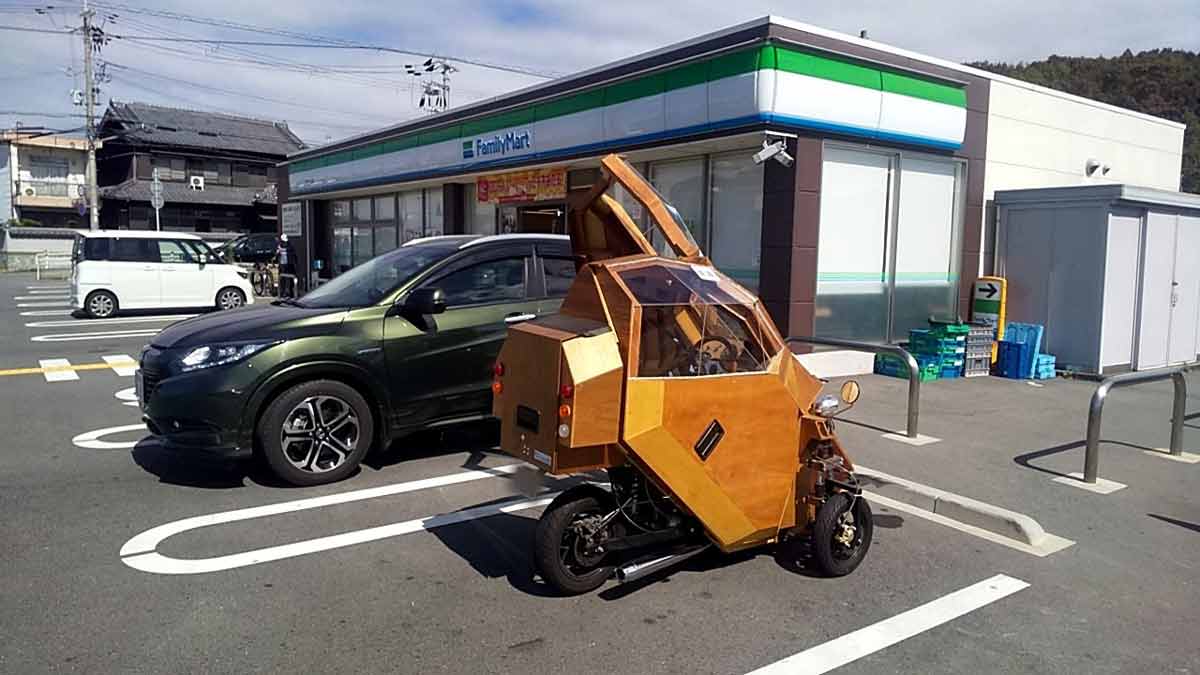 本格的な車らしくなった2号機（りひと工業自動車部さん提供）