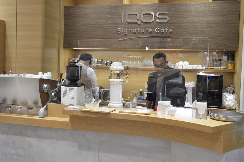 「IQOS Signature Café」