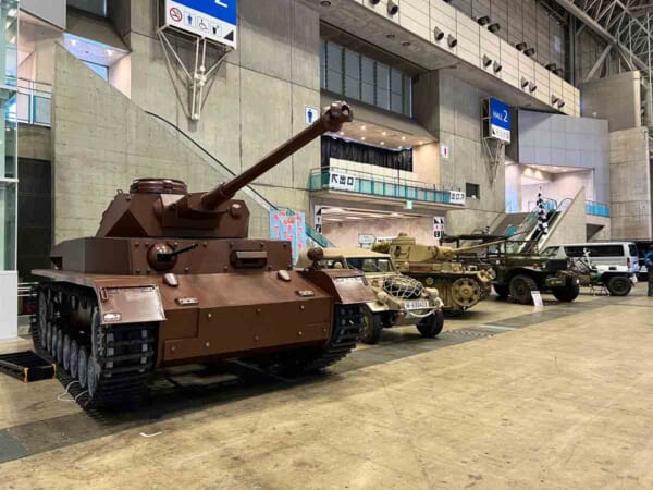 ワンフェス会場で展示された1／1サイズのIV号戦車（わくわくメイカーさん提供）