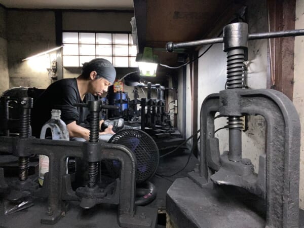 1500年超の伝統を守り続けるために。墨の伝道師・長野睦の挑戦。