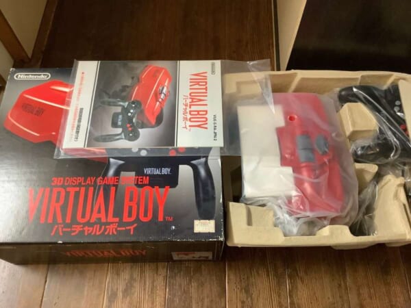 早すぎた名機バーチャルボーイの未開封品？20年の時を経て実家で発掘される