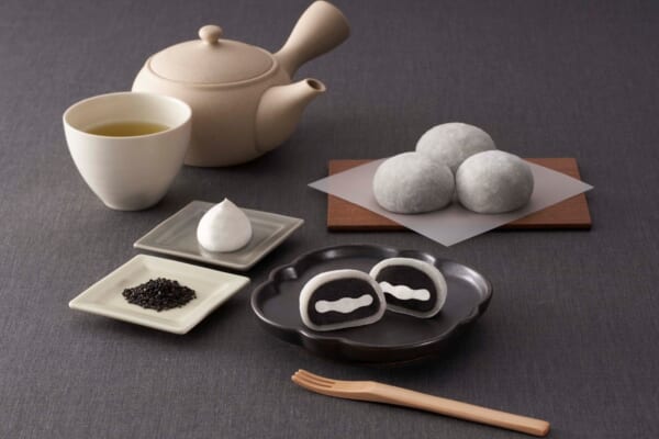 洋風デザート仕立て　井村屋が「黒ごまクリーム大福」発売