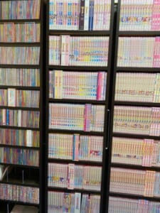 祥太さんのブルーレイ・DVD・CDコレクションの一部（祥太さん提供）