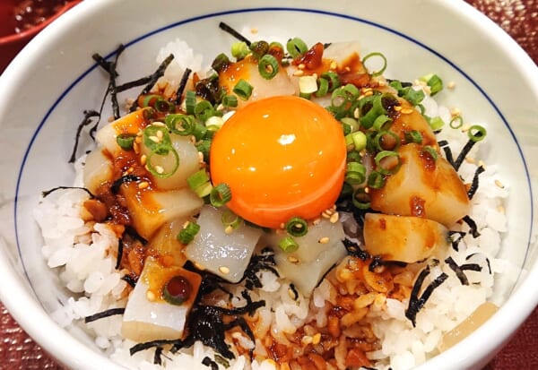なか卯が「漬け烏賊ユッケ丼」発売　イカの旨味を堪能してきた