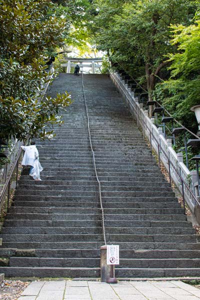 東京・愛宕神社の急な石段
