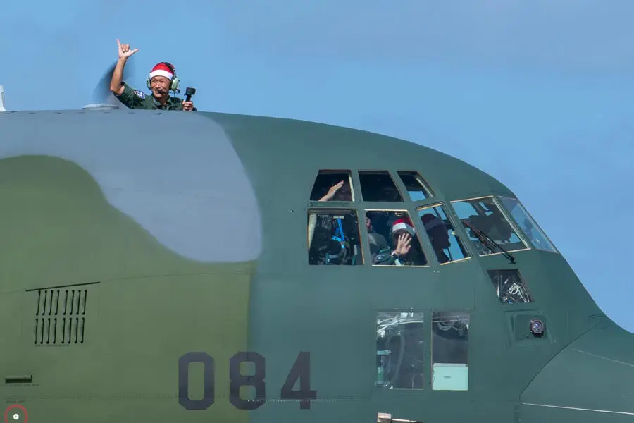 航空自衛隊C-130が参加 人道支援任務「クリスマス・ドロップ作戦