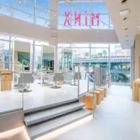 開放的な「MINX shibuya smart salon」店内