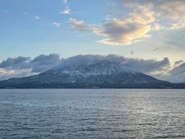 【それが鹿児島民】灰が降ってもなんとも思わないけど少量でも雪が降ると異常にテンションが上がる