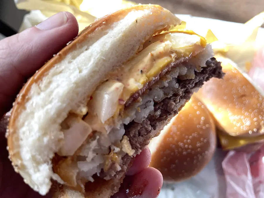 サムライマック マクドナルド「サムライマック」から 「炙り醤油風 トリプル肉厚ビーフ