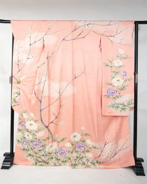 投稿翌日、そこには淡い桜色に染め上がった着物が。