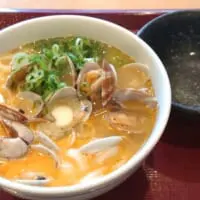 「あさりバターうどん」（大／税込690円）