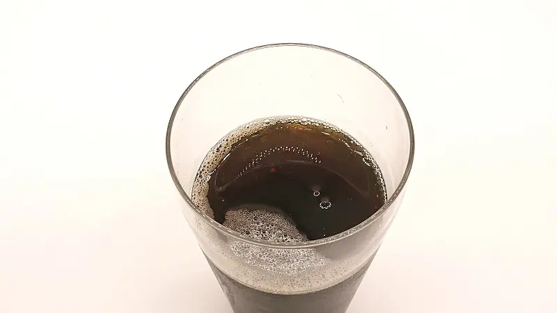 炭酸飲料の特徴でもあるスッキリ爽やかな喉ごし