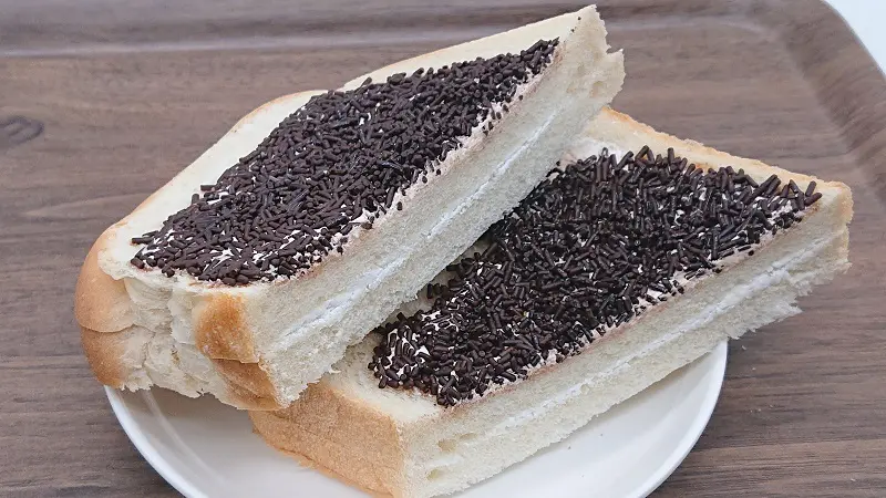 中にもミルクホイップクリームがサンド