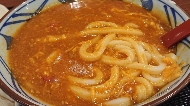 トマたまカレーうどん