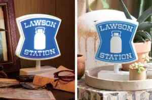 ローソンの看板がルームライト化 「LAWSON OFFICIAL BOOK