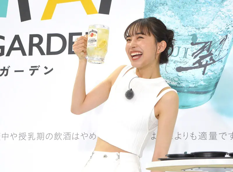 乾杯の掛け声とともに試食がスタート！