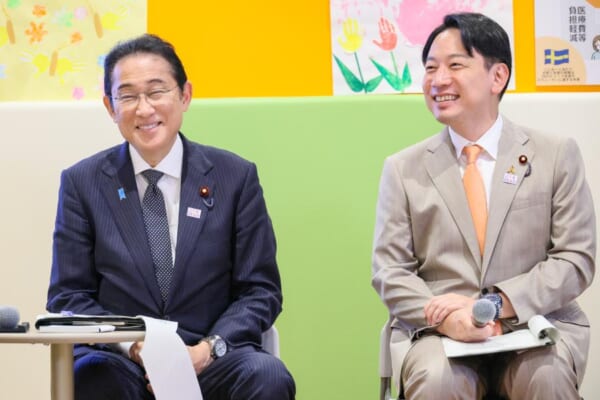岸田総理と小倉大臣