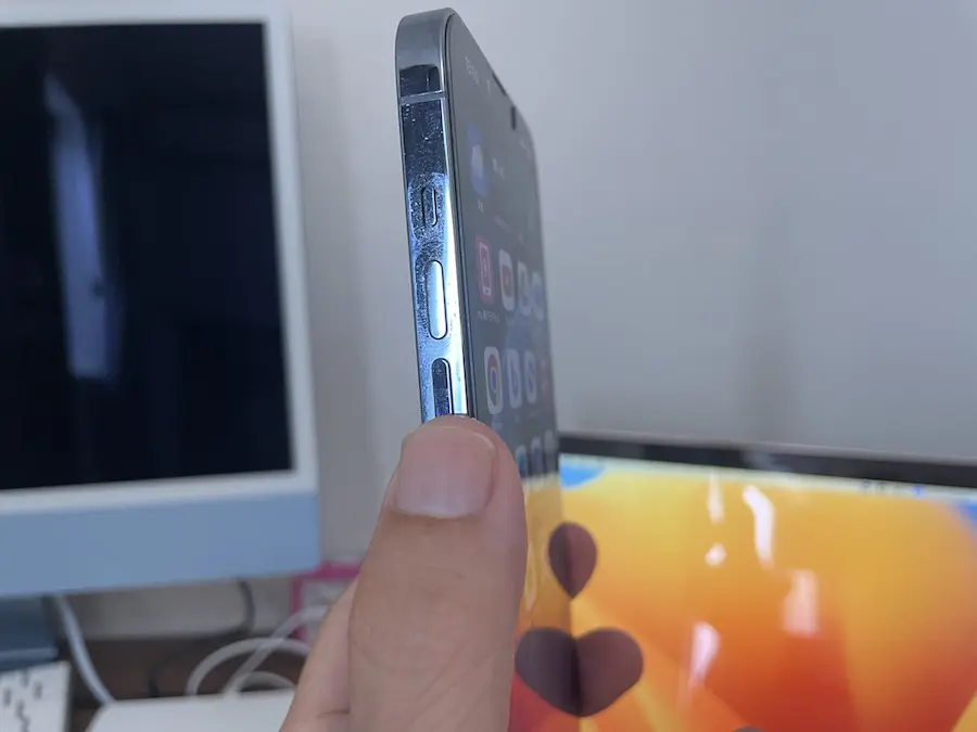 iPhoneの音量ボタンの紹介