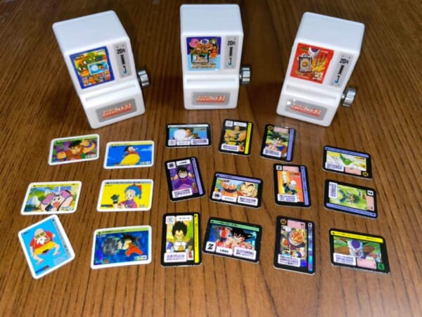 懐かしのカードダス自販機がミニサイズでカプセルトイに　ドラゴンボール大好きアラフォーおじさんが買って遊んでみた