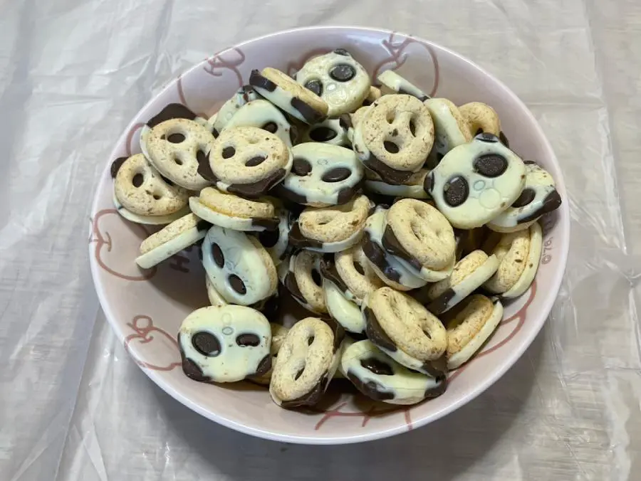 さくさくぱんだの顔が70種類あるって知ってた？3袋でどこまで揃うか