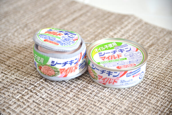 はごろもフーズの缶のぬいぐるみ、本物とくらべてみた