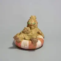 夏を楽しむ仁王像