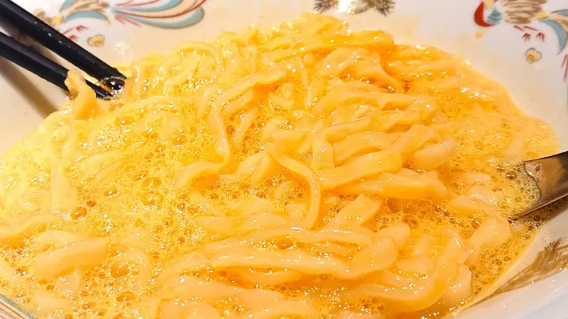 オーソドックスにかき混ぜて食べます