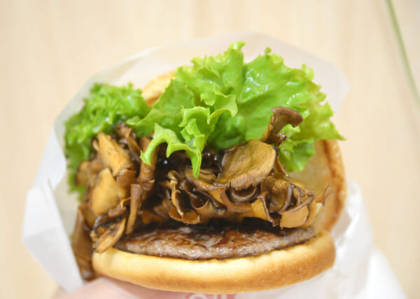 「今夜は まいたけバーガー」単品 890円（税込）