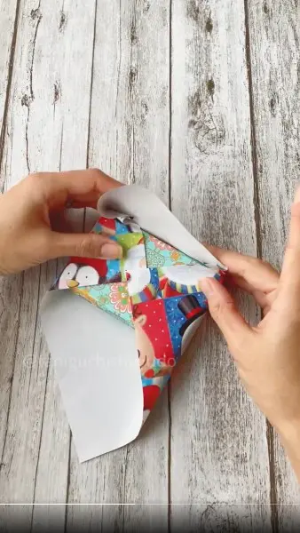 全体を包みます