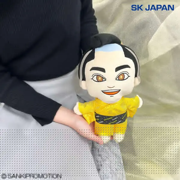 松平健がデザインされたバスタオルなどがクレーンゲームの景品に