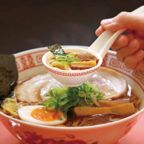 レンゲの中に小さなラーメンが作れる！おもしろアイテムに13万いいね