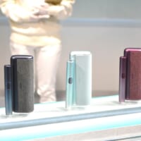 「IQOS イルマ i プライム」と「IQOS イルマ i」には、タッチスクリーンが搭載