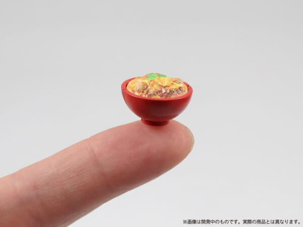 指先サイズのフィギュア