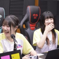 高橋さんがコインを集めるミニゲームに挑戦