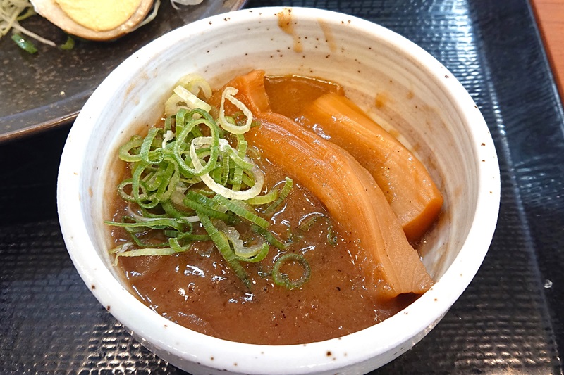 ネギやメンマを入れると、「つけ麺」感が増すつけだれ