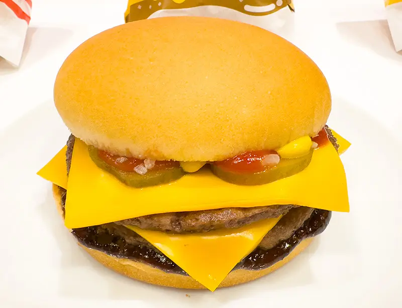 だぶち様 マクドナルド「ダブチ」の“進化版”が10月23日から限定発売
