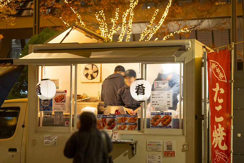 江戸の文化を感じさせるグルメが楽しめるキッチンカーも出店