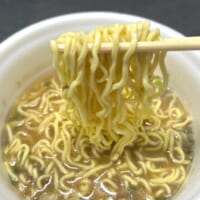 麺はほどよく弾力があり、食べごたえは十分