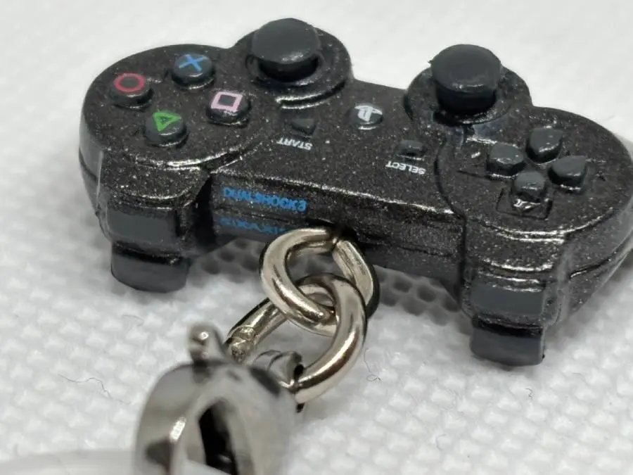 プレステファン必見のめじるしアクセサリー発売 300円とは思えぬ完成度