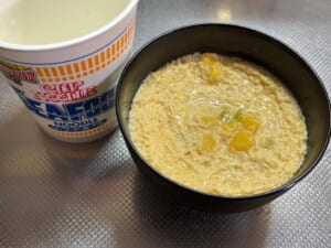 最後はカップヌードル茶碗蒸しシーフード味