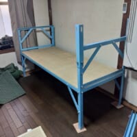 自衛隊経験者ならピンとくる！？営内にあるベッドをDIY「ぐっすり寝れそうダナー」