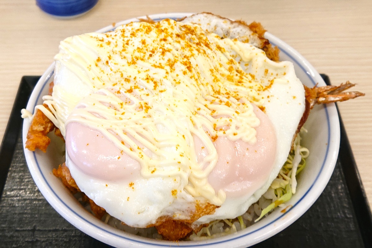 かつやの週替わり「ハムエッグカツ丼」が1週目から優勝していた件