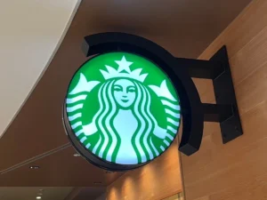 スターバックス、カスハラ対応方針を発表　組織的に対応「安心して働ける環境を」