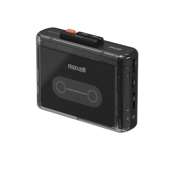 ポータブルカセットプレーヤー、現代仕様で帰還！マクセル「MXCP-P100