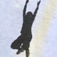 ユニークなジャンプ姿