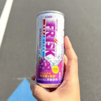 賛否両論呼んだ「飲むフリスク」に新味！飲みやすさも飲む難易度も上がった？